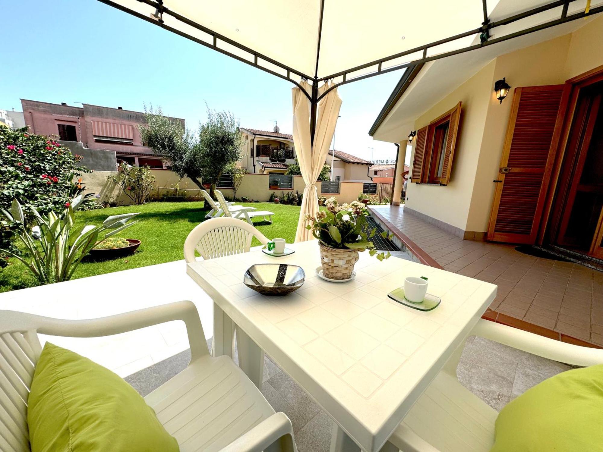 Rosa'S House - Zona Ospedaliera Apartment Cagliari Ngoại thất bức ảnh